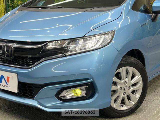 Honda FIT HYBRID 2017-09 8457481-11
