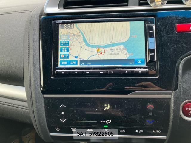 Honda FIT HYBRID 2013-12 8457483-17