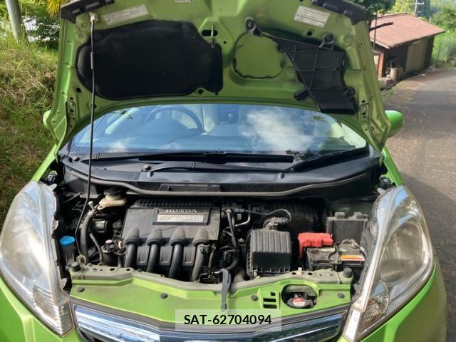 Honda FIT HYBRID 2011-10 8524884-22