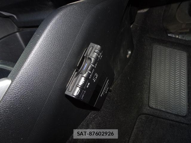 Honda FIT HYBRID 2013-09 8561929-27