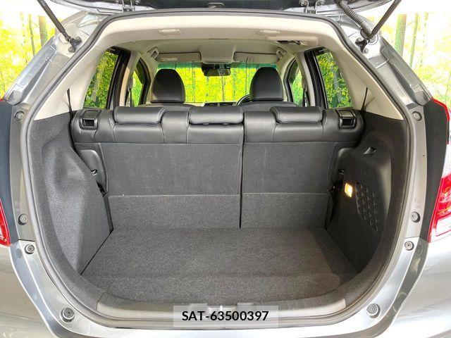 Honda FIT HYBRID 2019-03 8561917-9