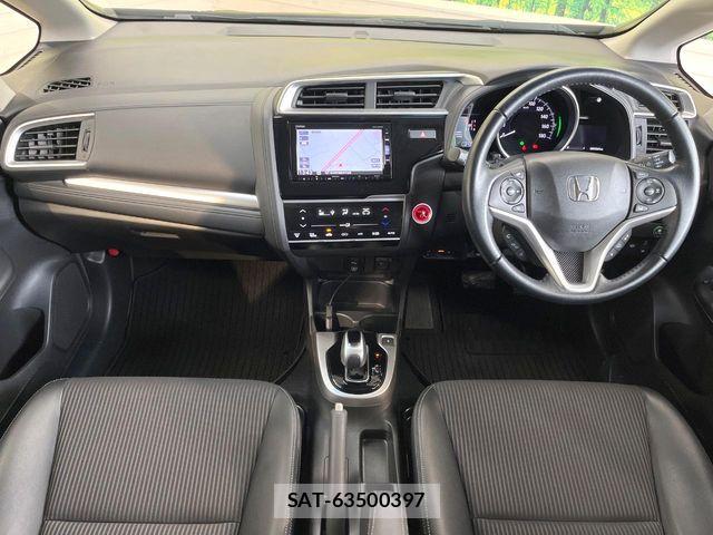 Honda FIT HYBRID 2019-03 8561917-1