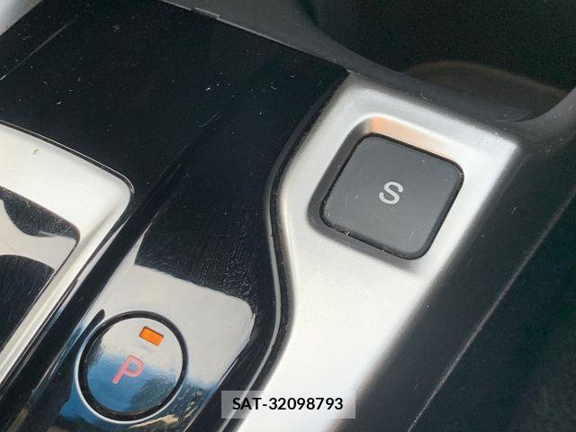 Honda FIT HYBRID 2017-08 8561918-12