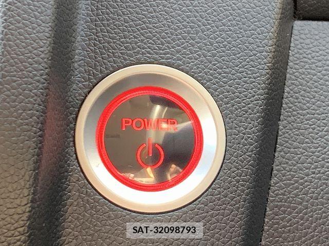 Honda FIT HYBRID 2017-08 8561918-15