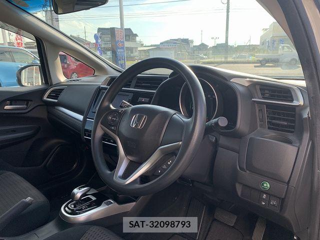 Honda FIT HYBRID 2017-08 8561918-16