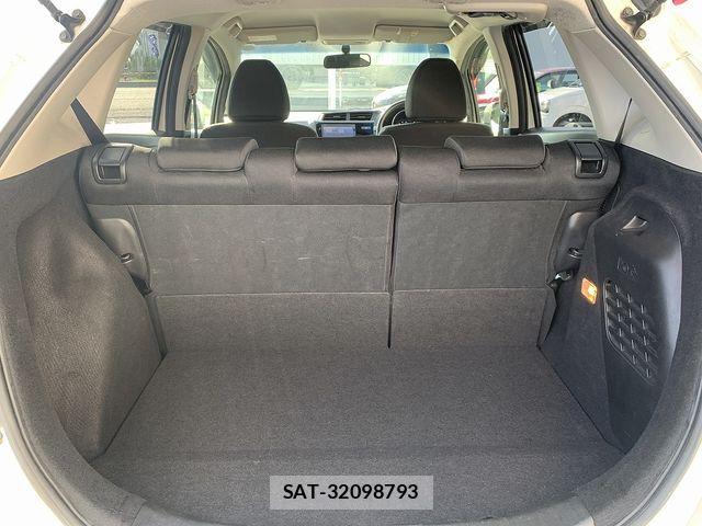 Honda FIT HYBRID 2017-08 8561918-19
