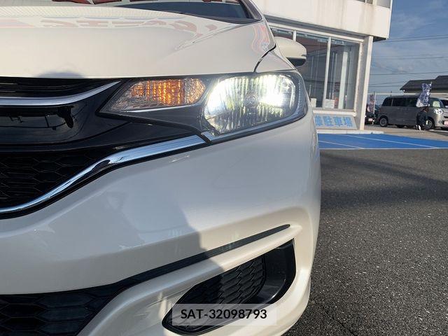 Honda FIT HYBRID 2017-08 8561918-26
