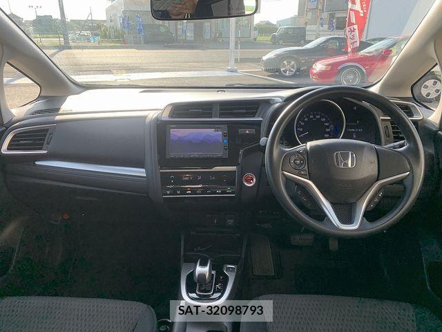 Honda FIT HYBRID 2017-08 8561918-2
