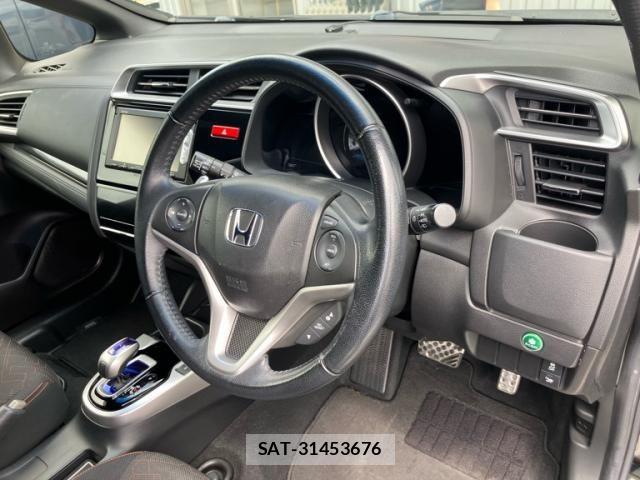 Honda FIT HYBRID 2014-02 8561923-15