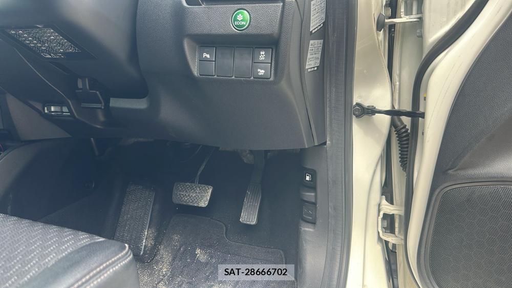 Honda FIT HYBRID 2013-10 8412442-16
