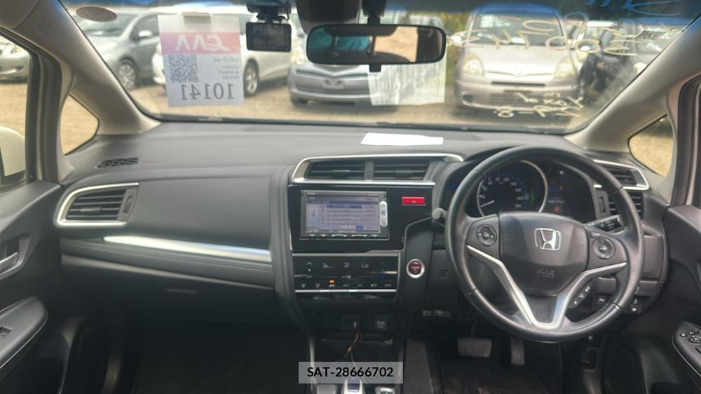 Honda FIT HYBRID 2013-10 8412442-21