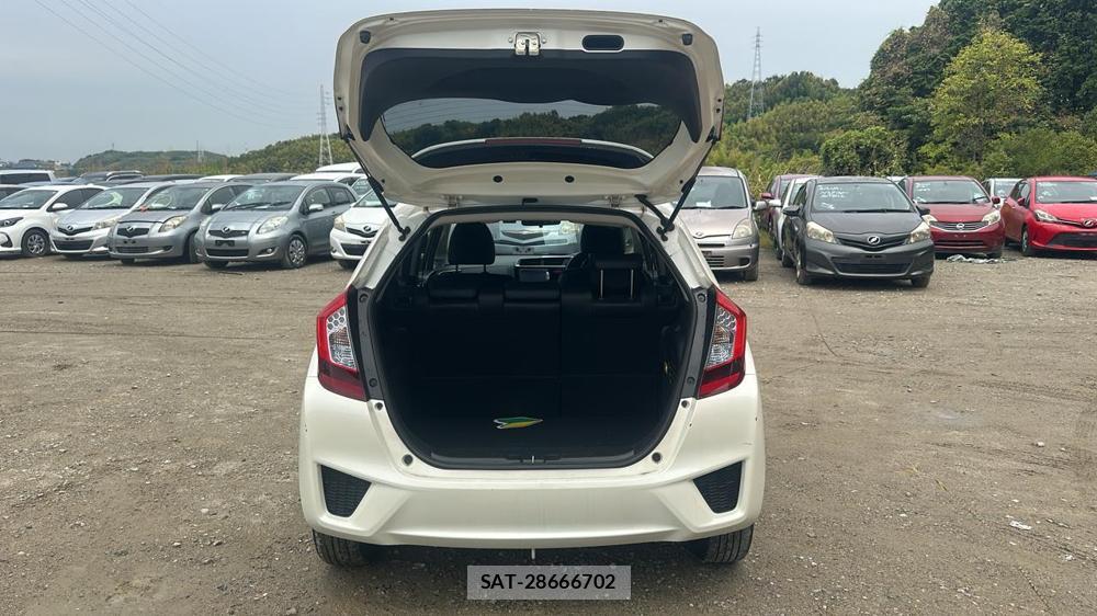 Honda FIT HYBRID 2013-10 8412442-24