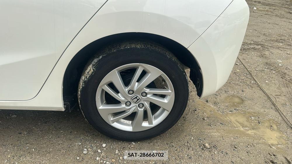 Honda FIT HYBRID 2013-10 8412442-27
