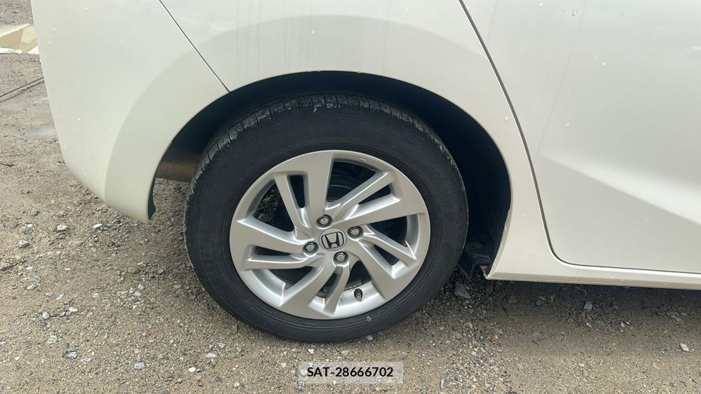 Honda FIT HYBRID 2013-10 8412442-28