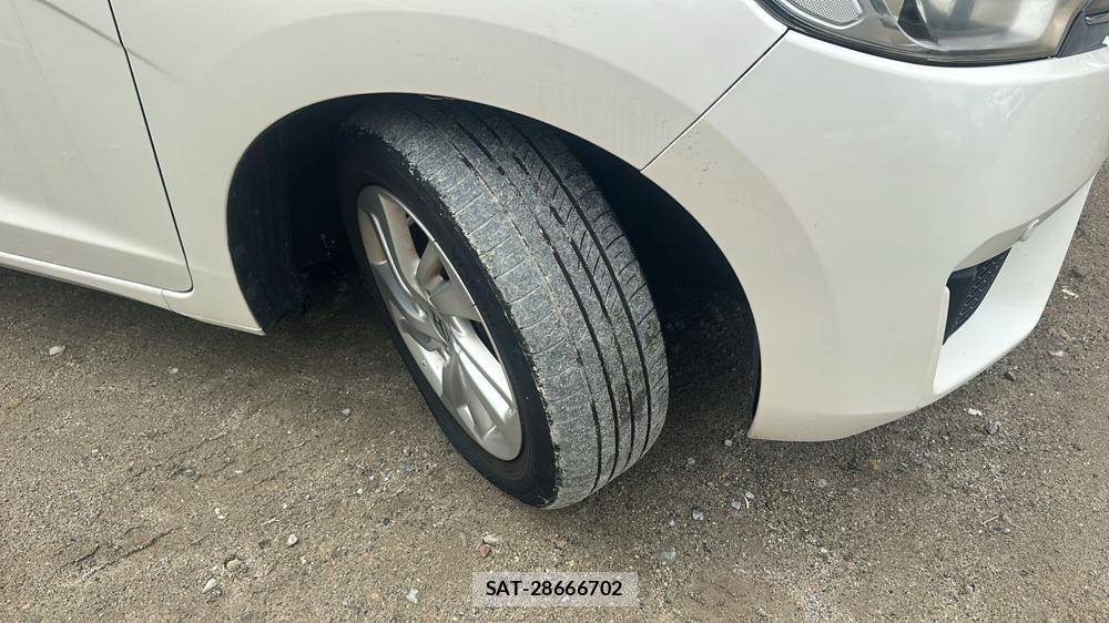 Honda FIT HYBRID 2013-10 8412442-29