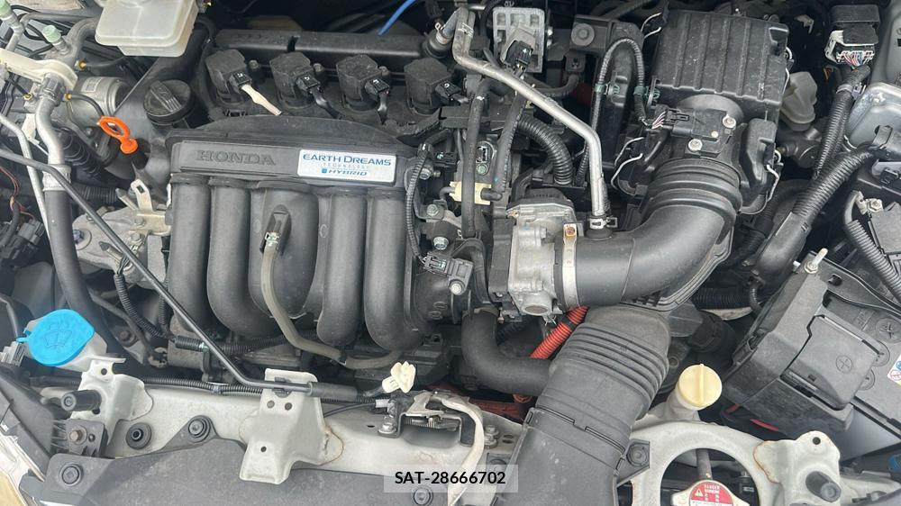 Honda FIT HYBRID 2013-10 8412442-32