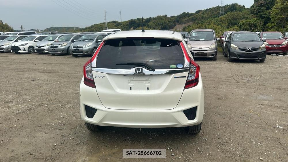 Honda FIT HYBRID 2013-10 8412442-3