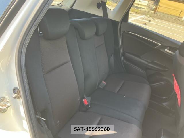 Honda FIT HYBRID 2014-06 8626797-13