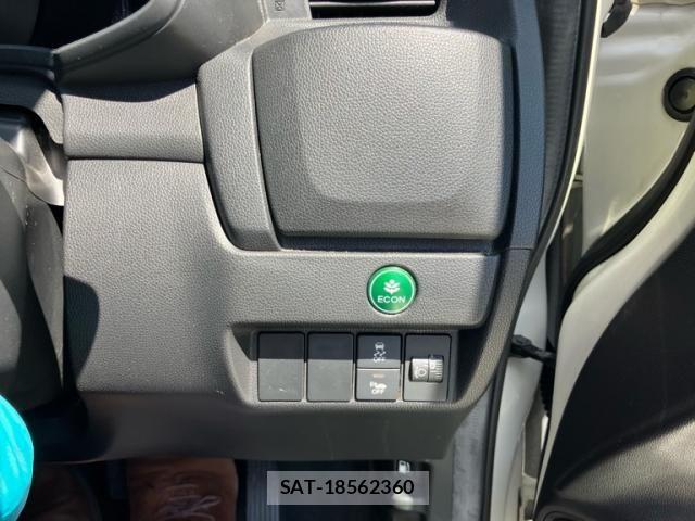 Honda FIT HYBRID 2014-06 8626797-16