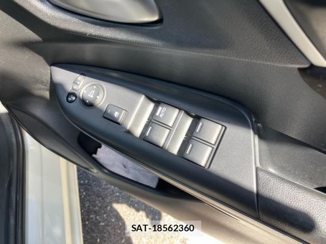 Honda FIT HYBRID 2014-06 8626797-17
