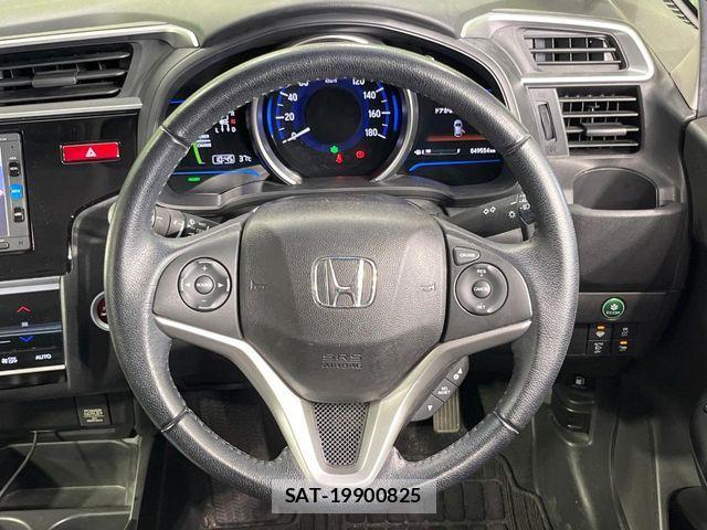 Honda FIT HYBRID 2016-02 8626783-10