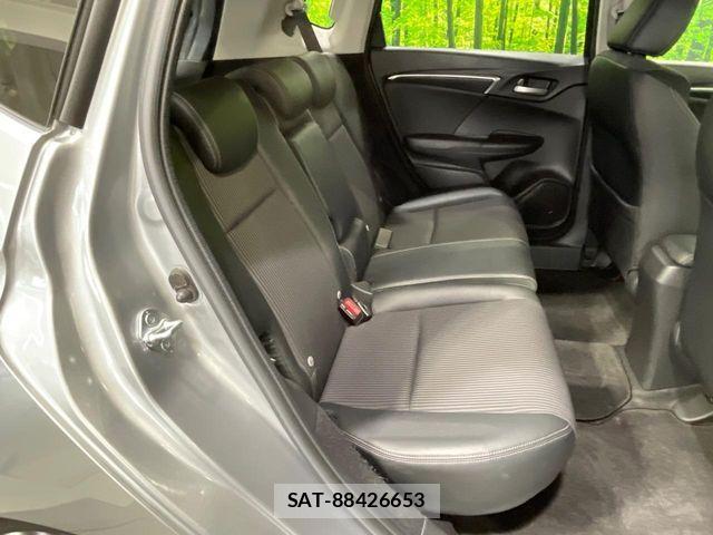 Honda FIT HYBRID 2018-12 8626782-9