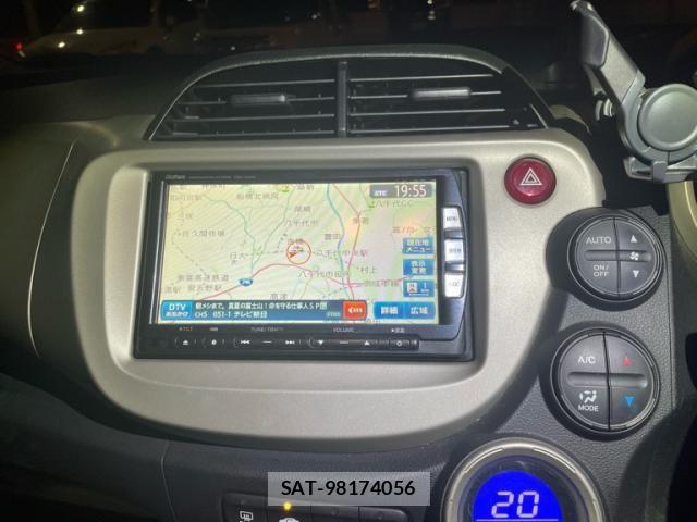 Honda FIT HYBRID 2012-04 8626799-20