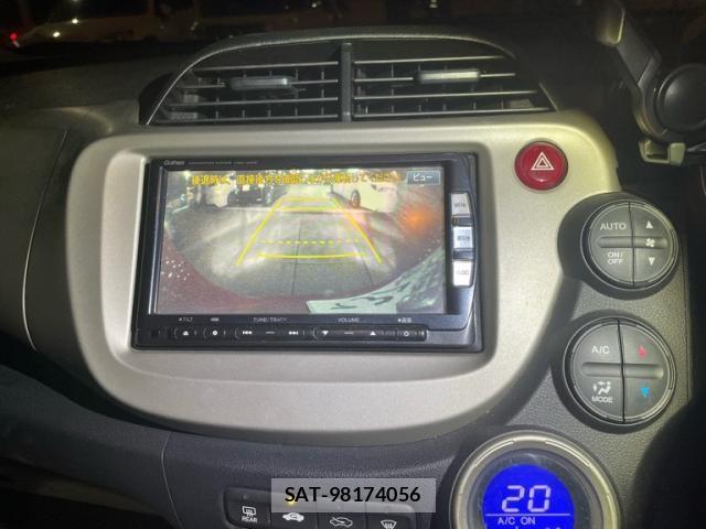 Honda FIT HYBRID 2012-04 8626799-21