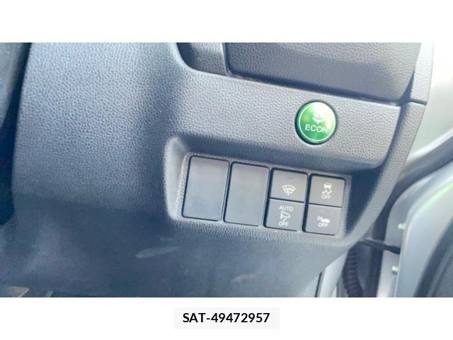 Honda FIT HYBRID 2016-03 8626791-13