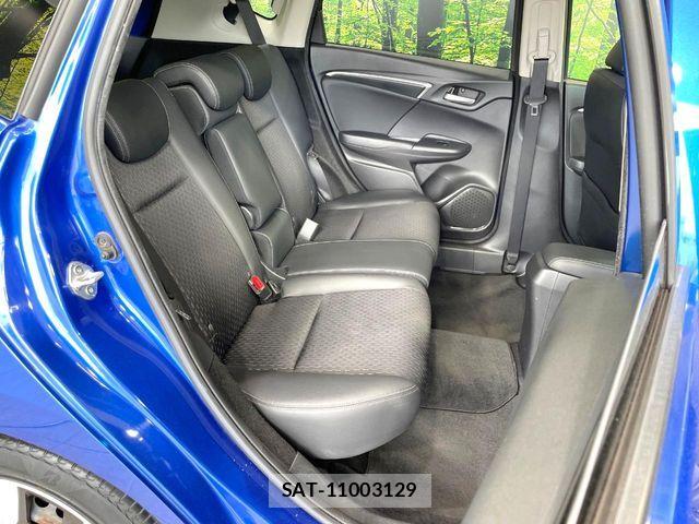 Honda FIT HYBRID 2016-08 8626784-8