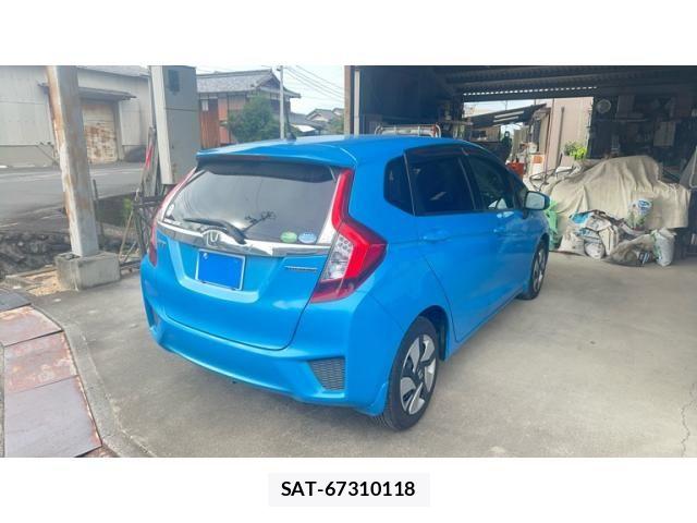 Honda FIT HYBRID 2013-12 8659102-5
