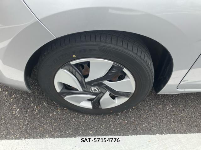 Honda FIT HYBRID 2013-10 8659106-17