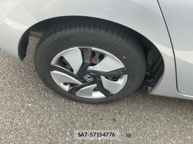 Honda FIT HYBRID 2013-10 8659106-18