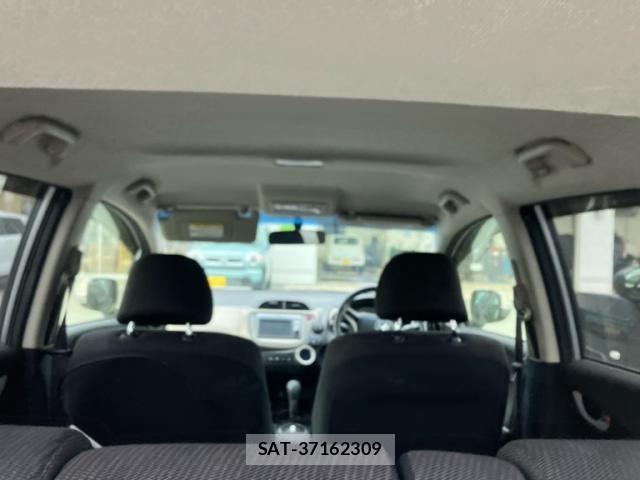 Honda FIT HYBRID 2012-04 8666147-10