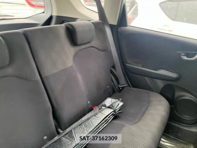 Honda FIT HYBRID 2012-04 8666147-14