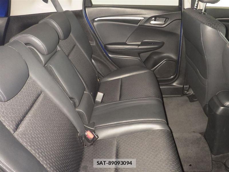 Honda  2015-02 8665582-5