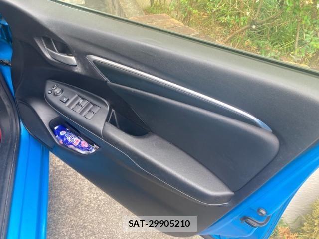 Honda FIT HYBRID 2014-08 8659110-6