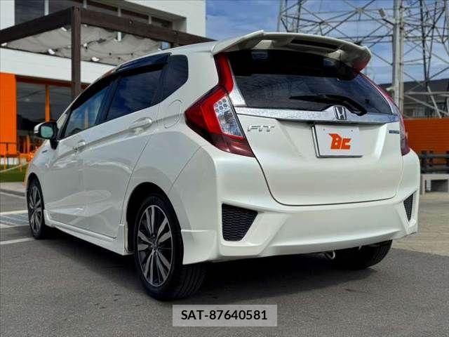 Honda FIT HYBRID 2014-11 8659093-12