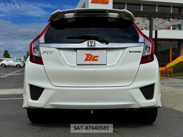 Honda FIT HYBRID 2014-11 8659093-13