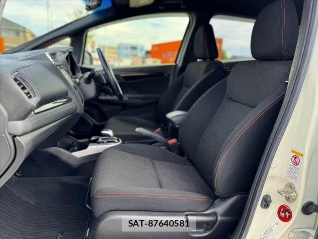 Honda FIT HYBRID 2014-11 8659093-16