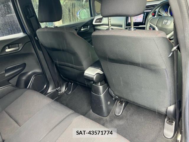 Honda FIT HYBRID 2014-04 8659097-12