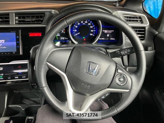 Honda FIT HYBRID 2014-04 8659097-16