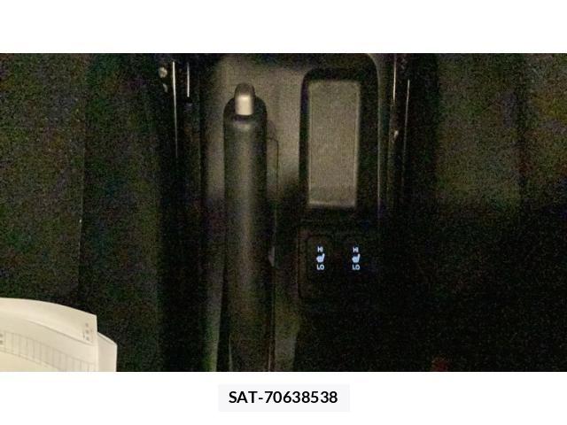 Honda FIT HYBRID 2017-02 8659087-13