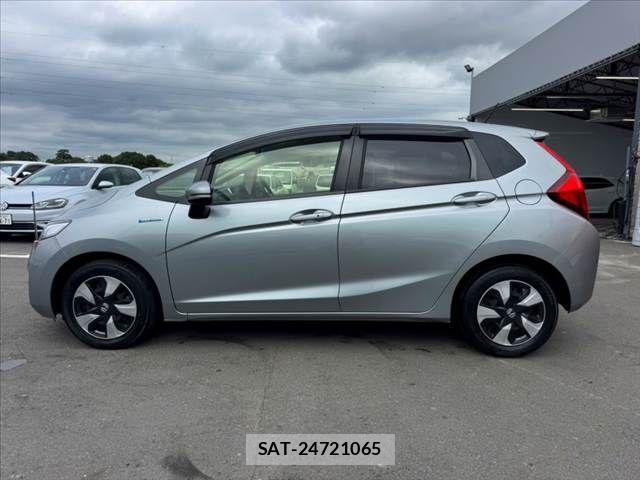 Honda FIT HYBRID 2015-09 8666142-10