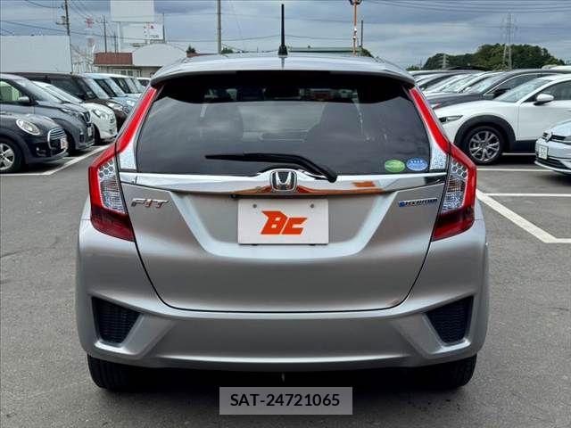 Honda FIT HYBRID 2015-09 8666142-13