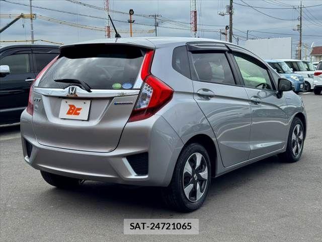 Honda FIT HYBRID 2015-09 8666142-14