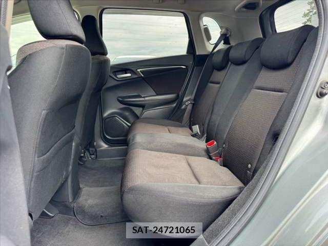 Honda FIT HYBRID 2015-09 8666142-17
