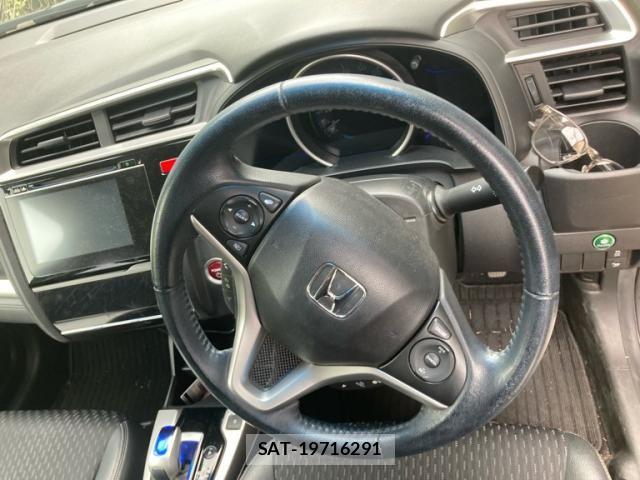 Honda FIT HYBRID 2013-12 8659107-11