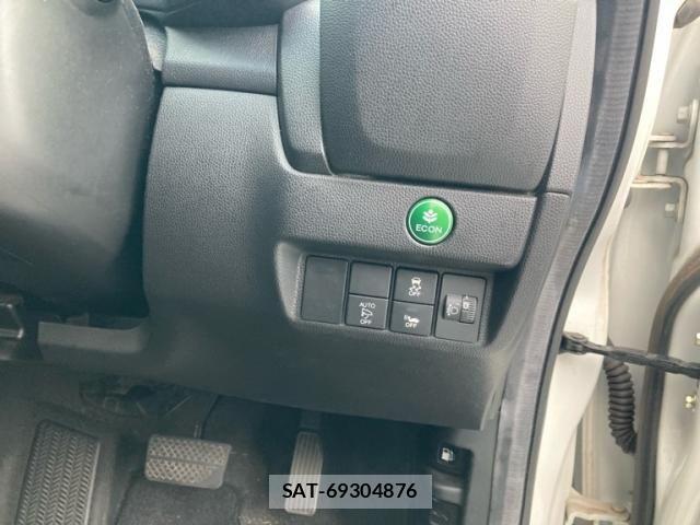 Honda FIT HYBRID 2015-02 8666146-9