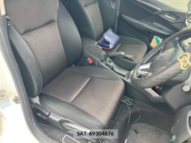 Honda FIT HYBRID 2015-02 8666146-8